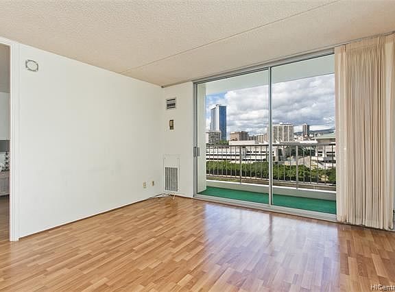 2nd image of 400 Hobron Ln APT 1114