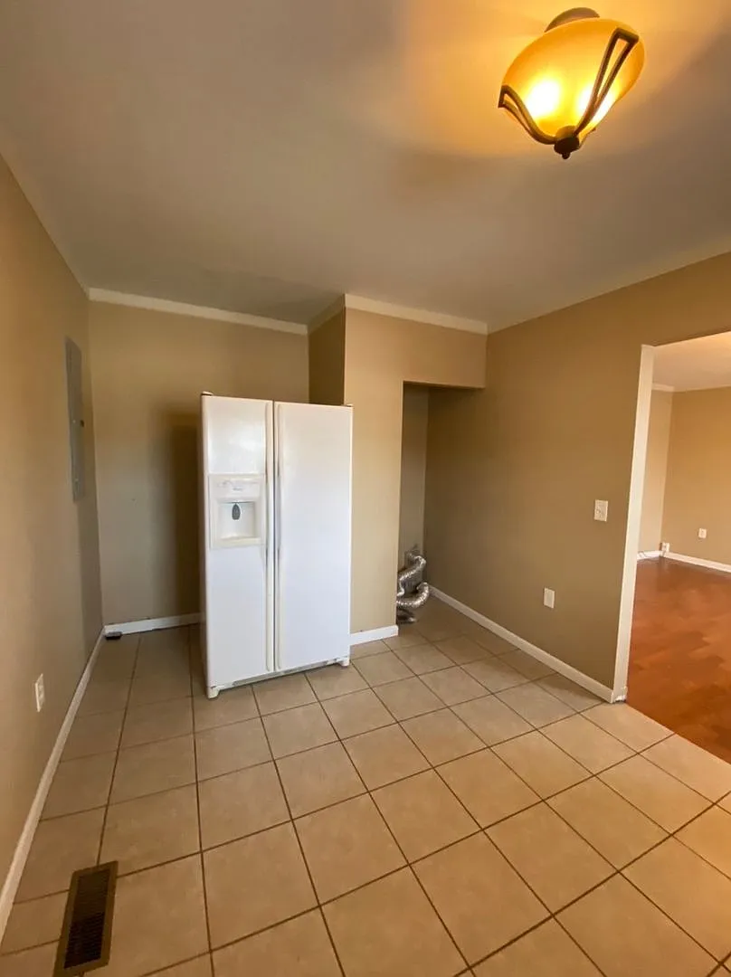 705 Knox Avenue — Photo 3