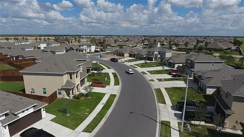 Belterra at Tres Lagos — Photo 4