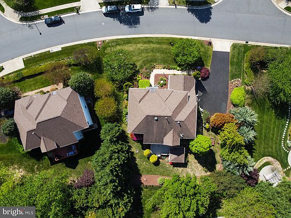 3rd image of 4754 Sun Orchard Dr