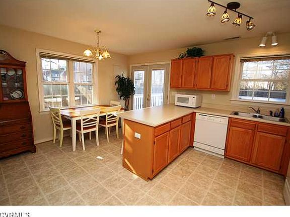 4th image of 1408 Berrymeade Hills Ct