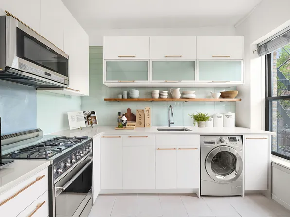 394 Lincoln Place image 2 of 9