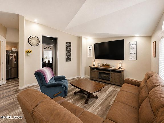 5th image of 8375 Alta Ave