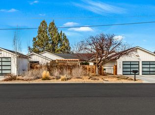 1443 SW Canyon Dr, Redmond, OR 97756