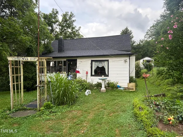 117 Gravely Dr, Pennington Gap, VA 24277