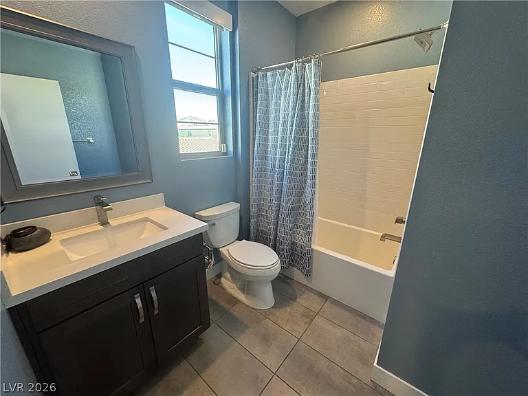 2662 Catania St — Photo 35