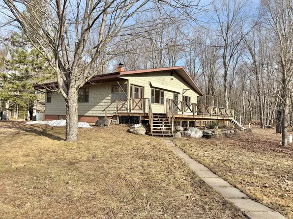 129 E Forteen Mile Rd, Dafter, MI 49724