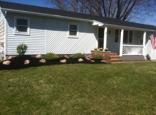 15 Vince Dr, Rochester, NY 14606