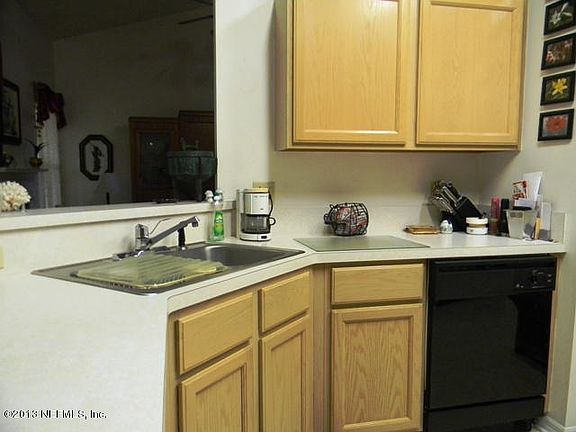 4th image of 1618 Mountain Lake Dr W