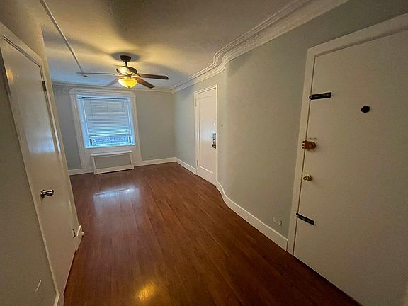 3rd image of 239 E 116th St APT 1