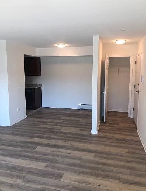 2nd image of 15B E Dundee Quarter Dr Unit 101