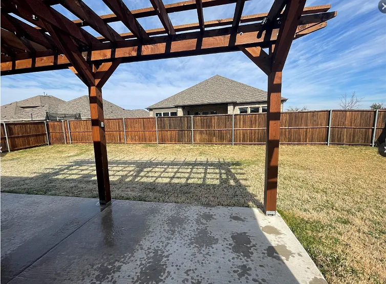 543 Haven Dr — Photo 16