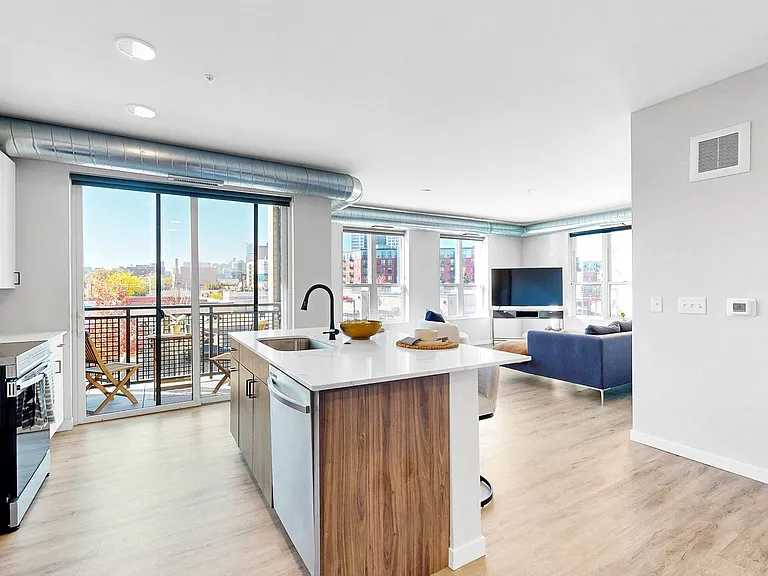 FLATS - Yacht Club | 2 Bedroom