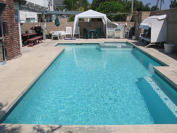 2nd image of 2306 W Chandler Ave