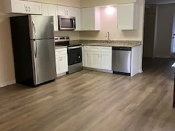 1785 State St, Tavares, FL 32778