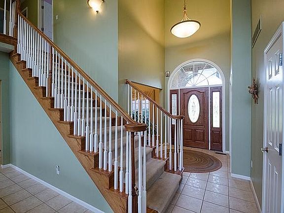 4th image of 2140 Stonebridge Dr S