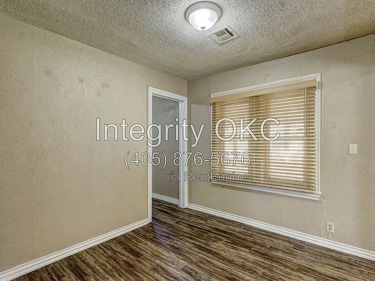 1713 N Page Ave — Photo 10