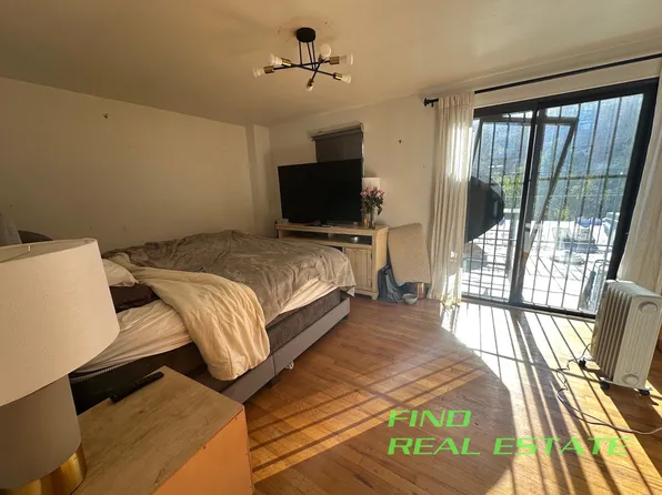 107 West 69th Street image 9 of 17