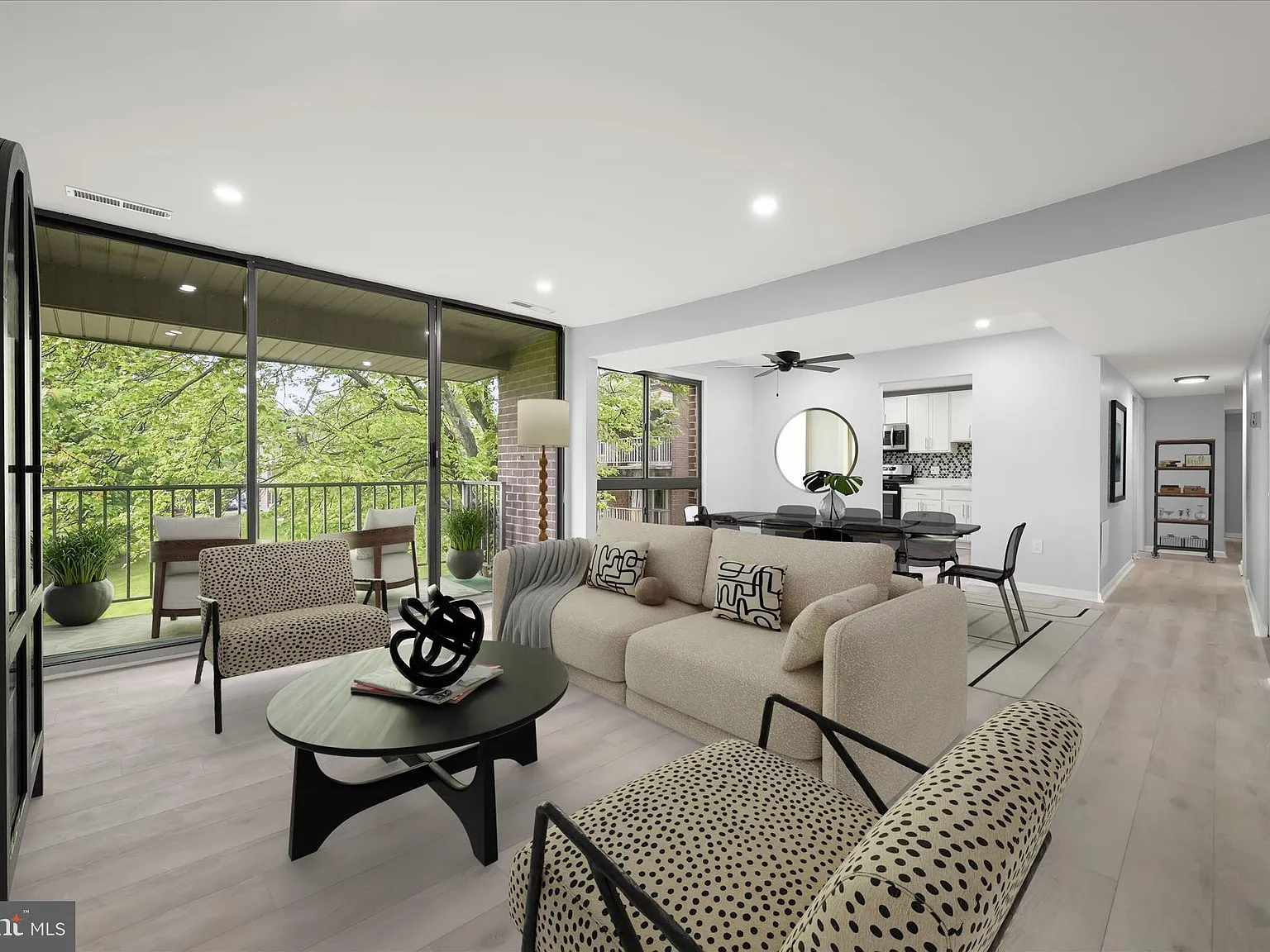 Bedford Towne Condo — Photo 3
