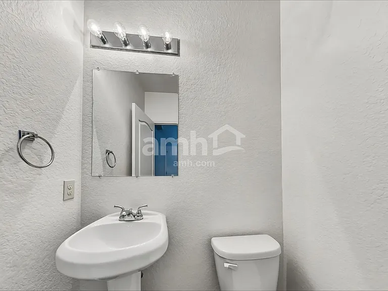 431 Tequila Rnch — Photo 9