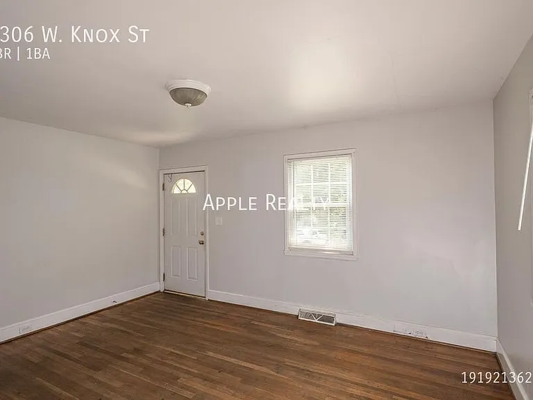 2306 W Knox St — Photo 3