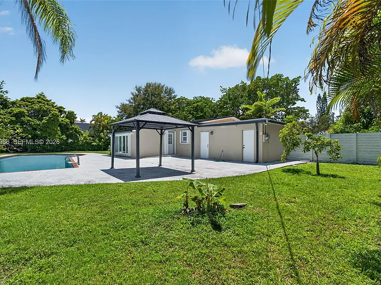12935 SW 81st Ave — Photo 42
