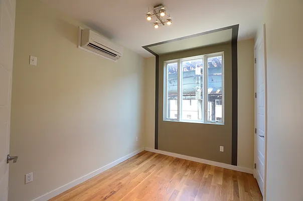 Rented by Miron Realty Group | media 20