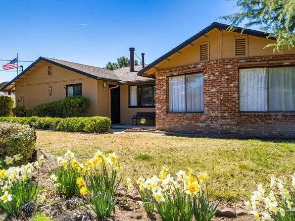 23841 Dart Dr, Tehachapi, CA 93561