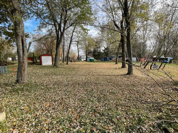 28-75 Woodhaven Lakes, Sublette, IL 61367