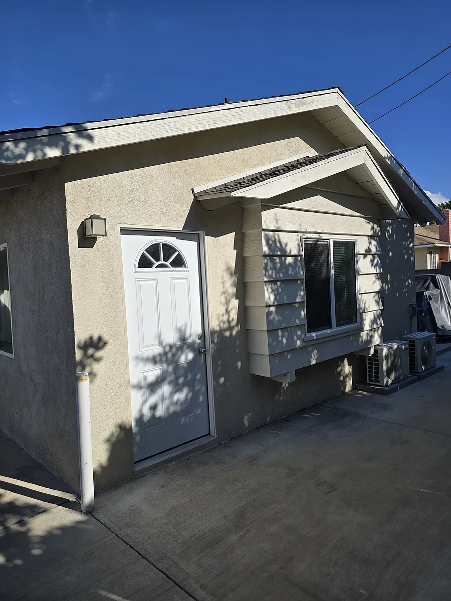 Building Photo - Rio Hondo Ave