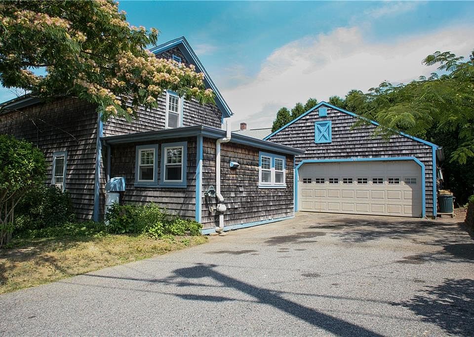 144 Sprague St, Portsmouth, RI 02871 Zillow