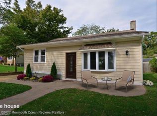 535 W Lincoln Ave, Oakhurst, NJ 07755