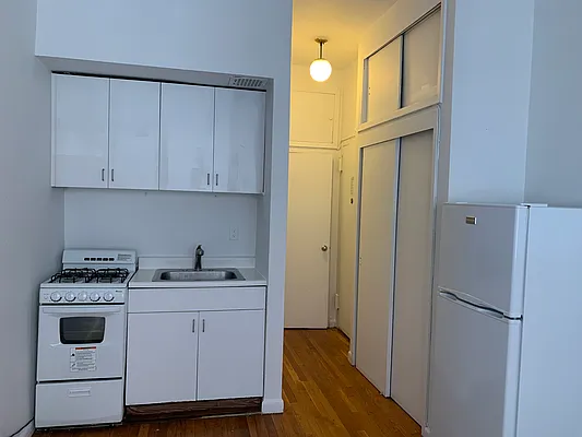 Rented by Prince Real Estate Associates LLC | media 10