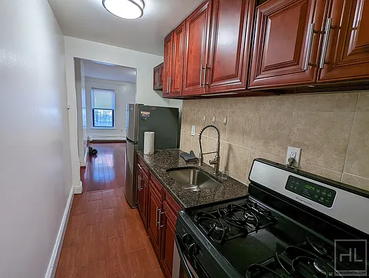 Rented by Highline Residential | media 9