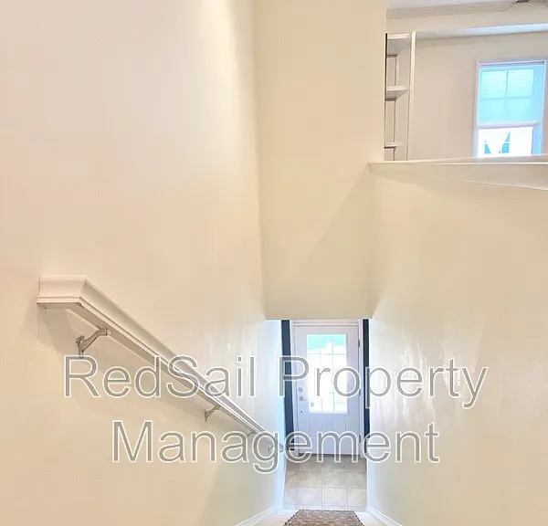 216 S 2nd St — Photo 5
