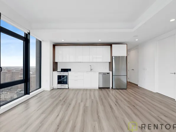 224 East 135th Street image 1 of 31