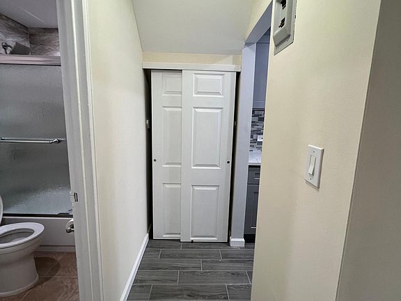 3rd image of 13727 158th St APT 2