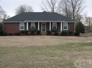 5011 Highpoint Rd, Pleasant View, TN 37146