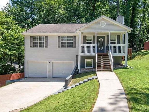 2nd image of 1465 Eaglecreek Trl