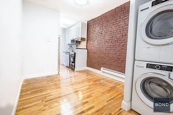 Rented by Bond New York | media 44