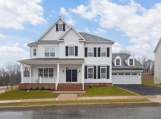 201 Milton Dr, Malvern, PA 19355