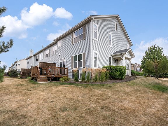 2nd image of 361 Chesapeake Ln #361