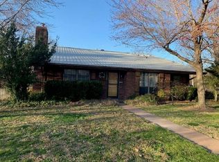 300 W Bailey Ave, Springdale, AR 72764