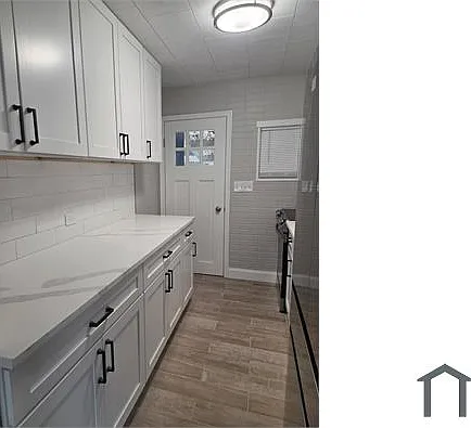 1718 Middleborough Rd — Photo 24