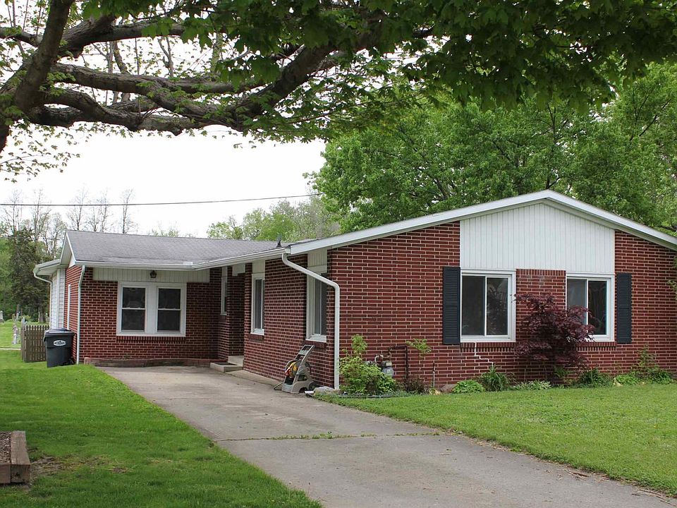 1st image of 8916 W Hillcrest Dr