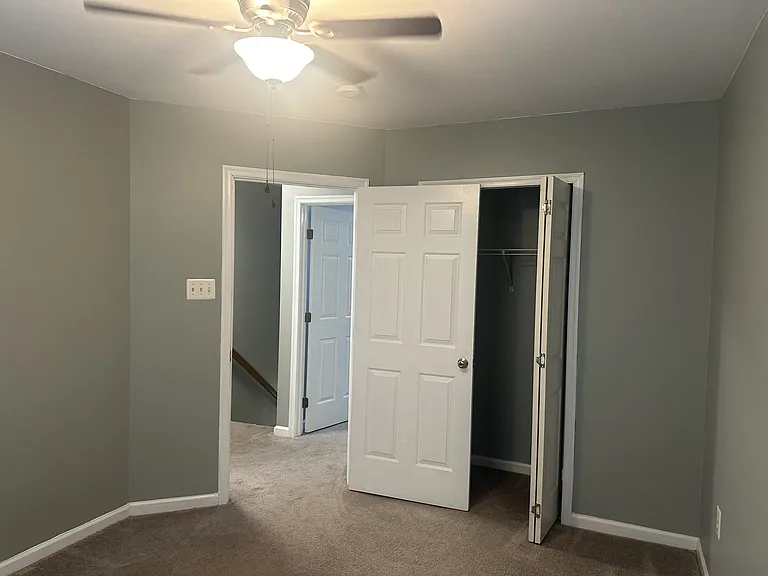 5613 Harvey Ct — Photo 18