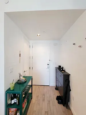 Sold by E Realty International Corp | media 7