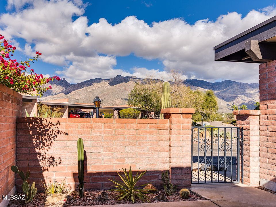 1st image of 5412 N Arroyo Grande Cir