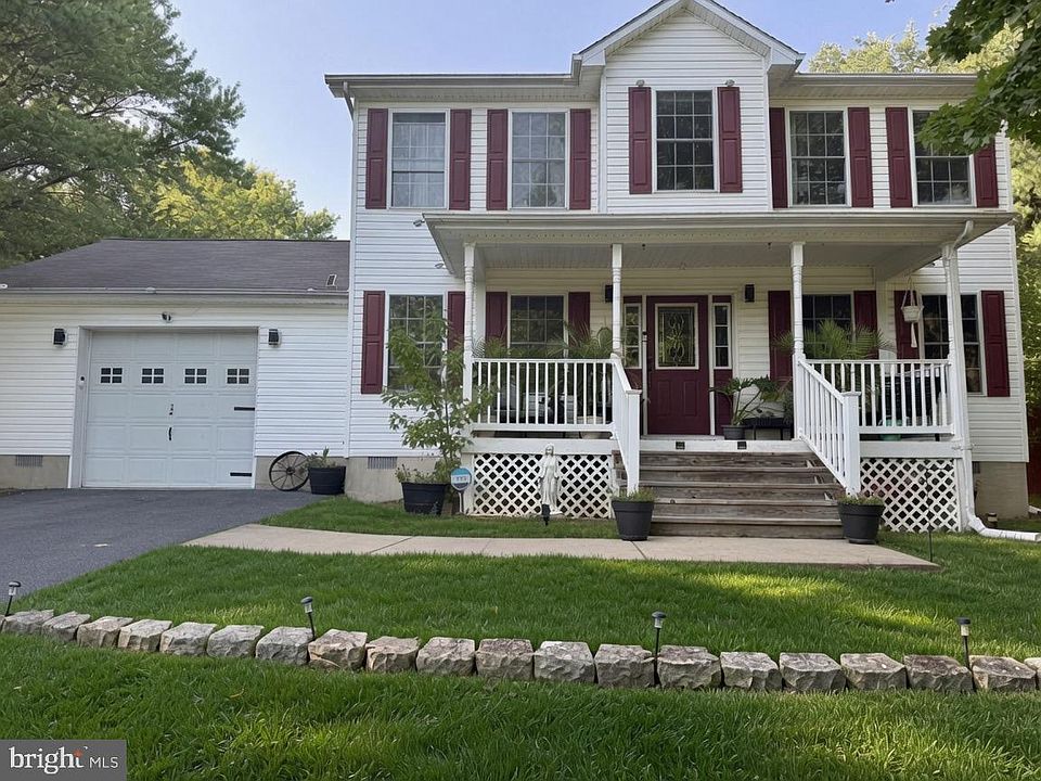 1st image of 219 Lakeside Dr