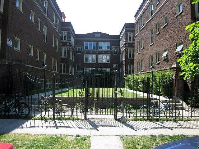 1st image of 5546 N Winthrop Ave #2